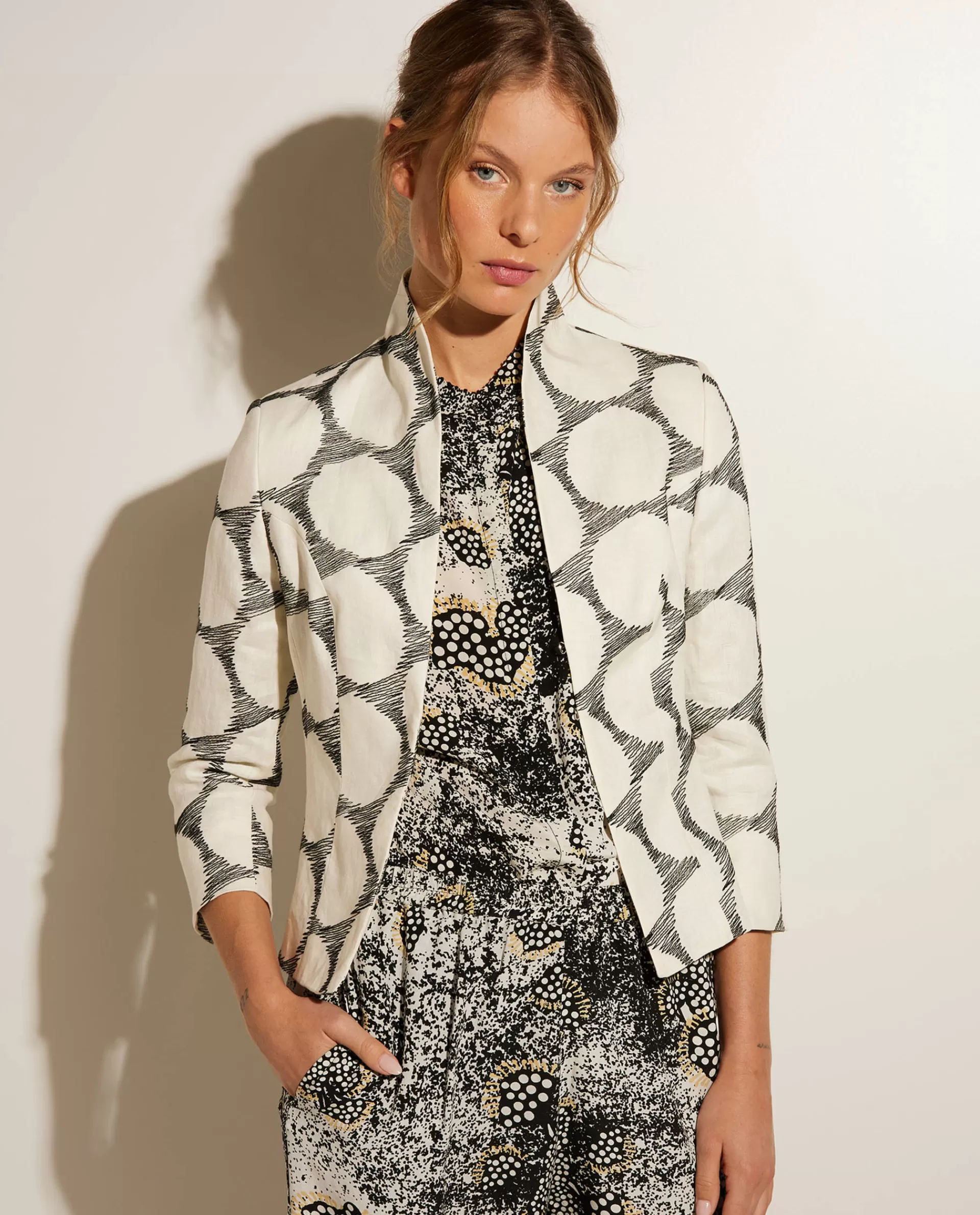 Best Sale Korte Linnen Blazer Vrouwen Blazers