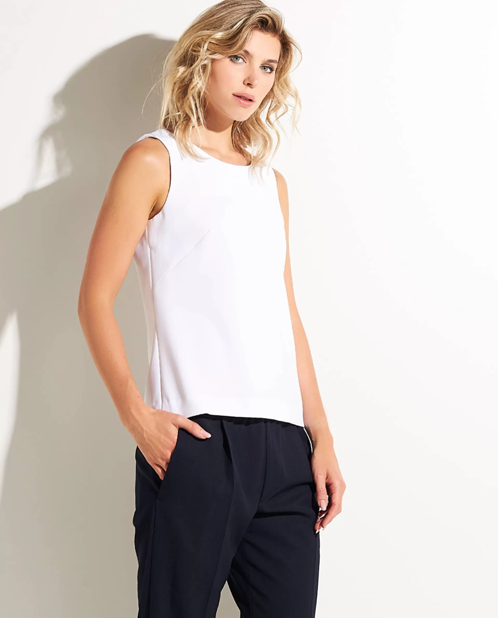 New Mouwloze Top In Dikke Kwaliteit Vrouwen Tops