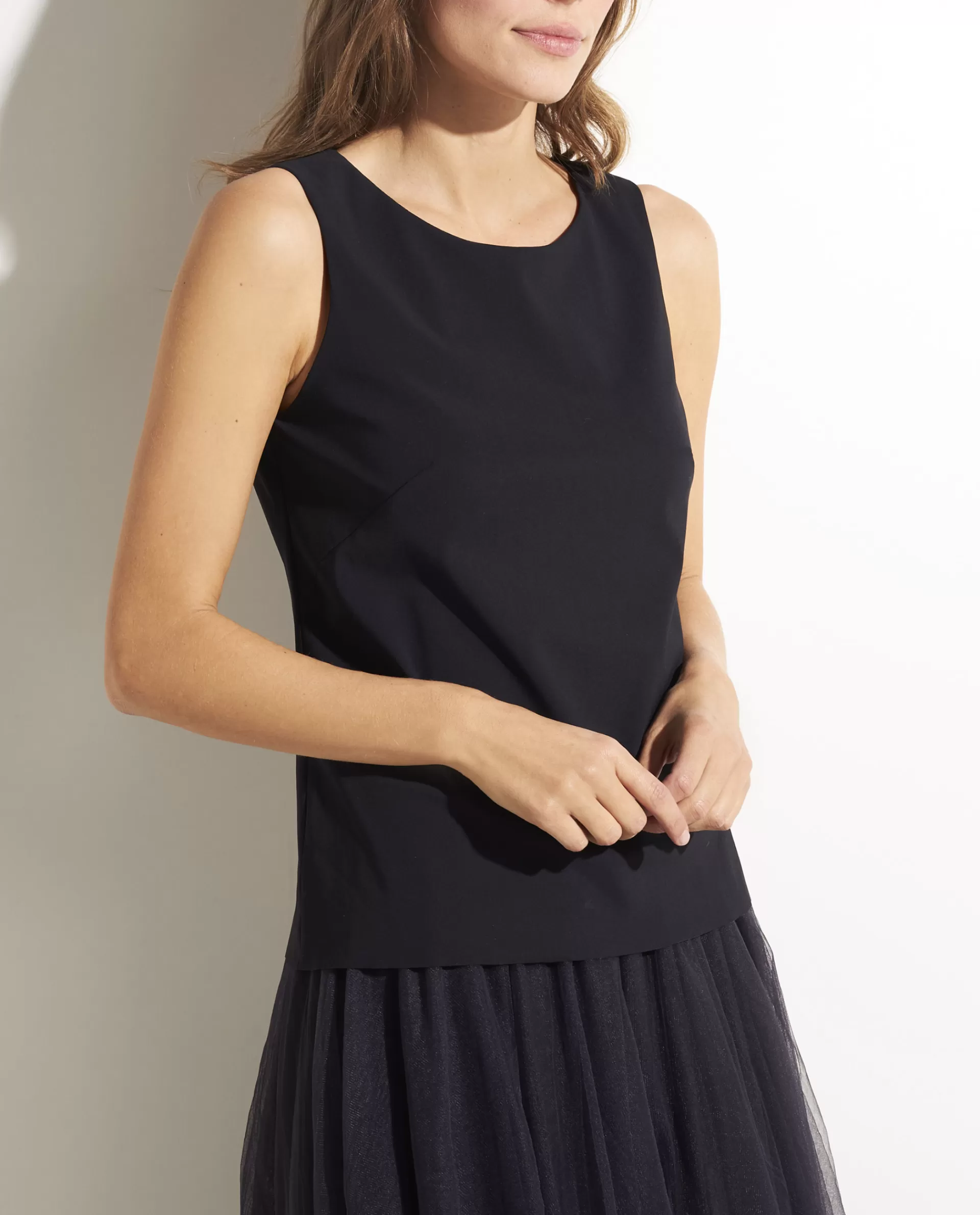 New Mouwloze Top In Lichte Kwaliteit Vrouwen Tops